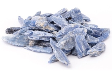 Kyanite Gemstone: Colors, Properties, and Meaning of the Rare Mineral