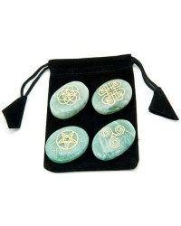 Celtic Aventrine Gemstone Set in Velvet Pouch