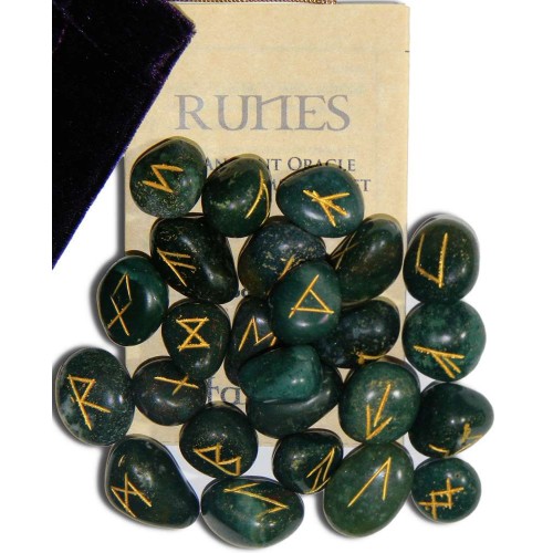 bloodstone-green-gemston-rune-set-divination-runes